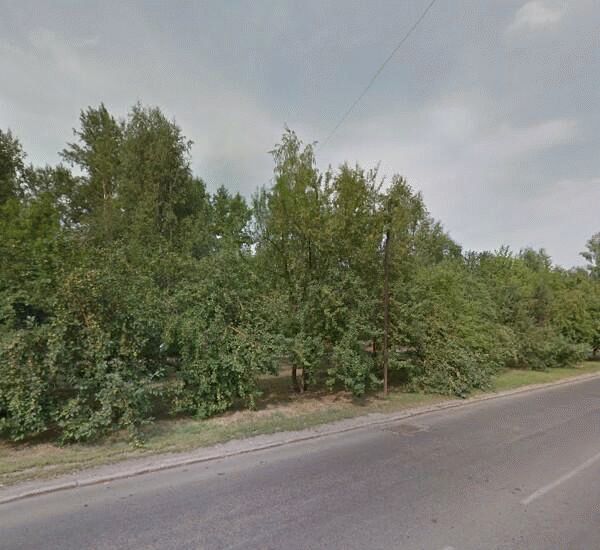 Банкомат Сбербанка России по адресу ул. Георгия Исакова,  215