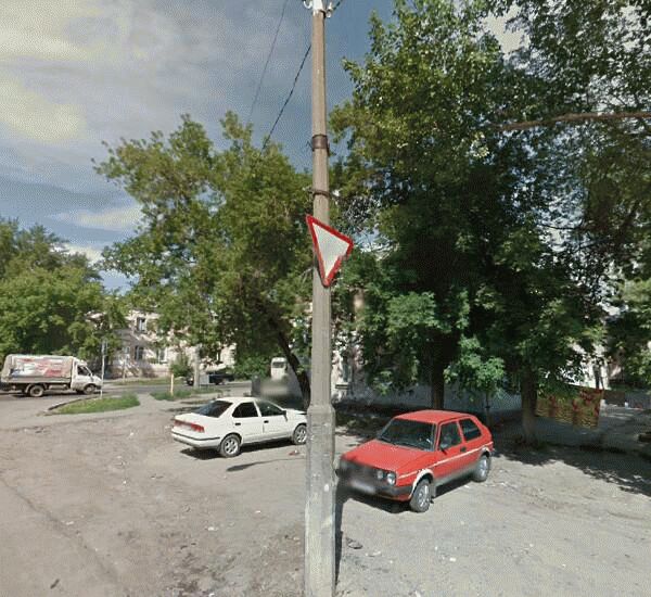 Банкомат Россельхозбанка по адресу улица Петра Сухова 61